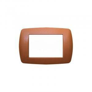Placca 4 moduli serie millennium cannella