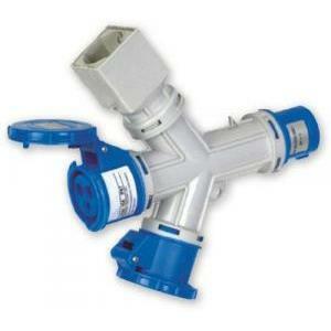 Adattatore moltiplicatore a 3 uscite con 1 spina schuko+2 industriali