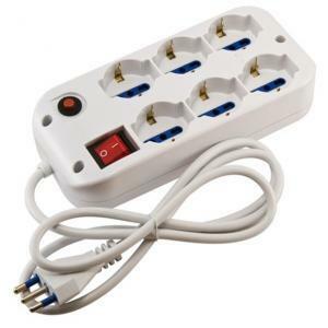 Multipresa quadrata con 6 uscite schuko 10/16a con interruttore e cavo 1.5m