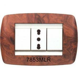 Placca 3 moduli serie millennium legno radica